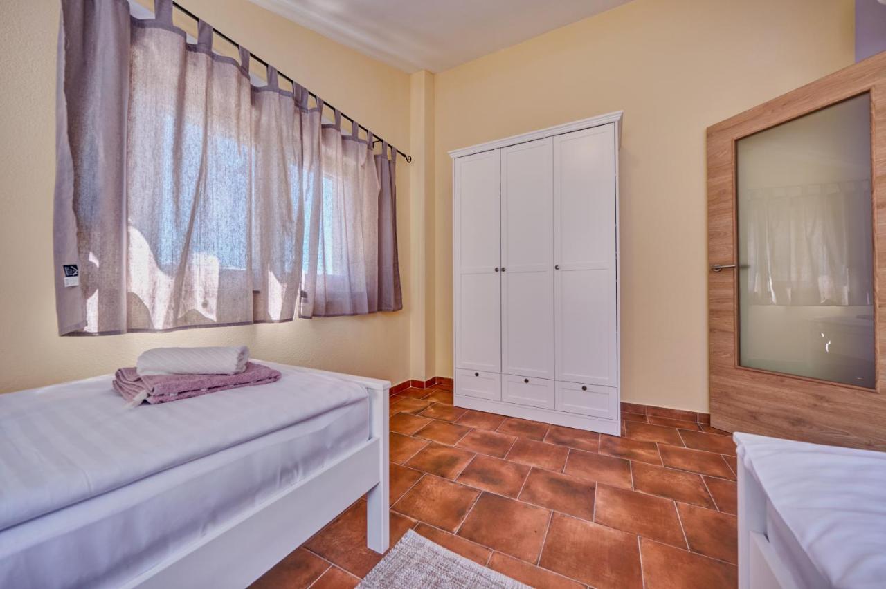 Anovi Holiday Homes By Litto โตรกีร์ ภายนอก รูปภาพ