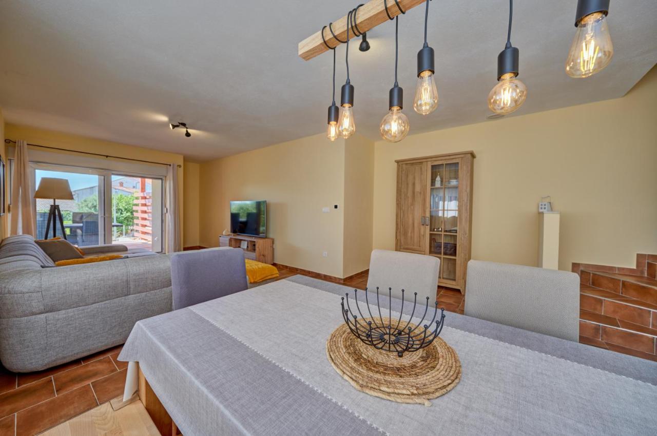 Anovi Holiday Homes By Litto โตรกีร์ ภายนอก รูปภาพ